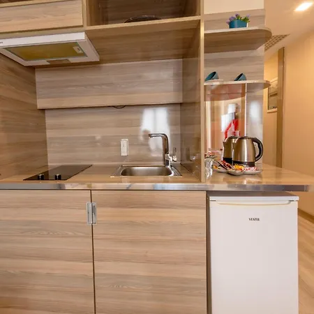 My House N5 מלון איסטמבול
